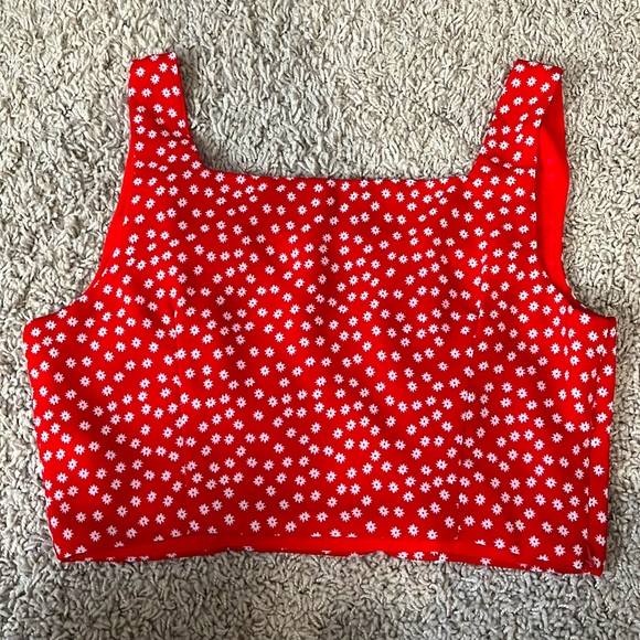 SHEIN red crop top - Picture 2 of 6
